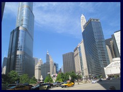 State Street 39 - crossing DuSable Bridge above Chicago River